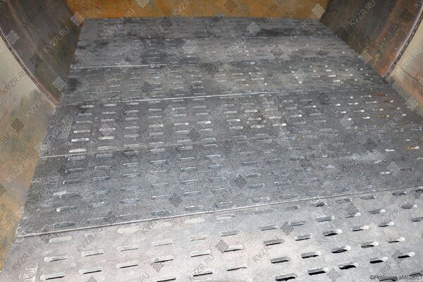 Колосниковая топка котла на твердом топливе 1000 кг пара в час до 130 °С